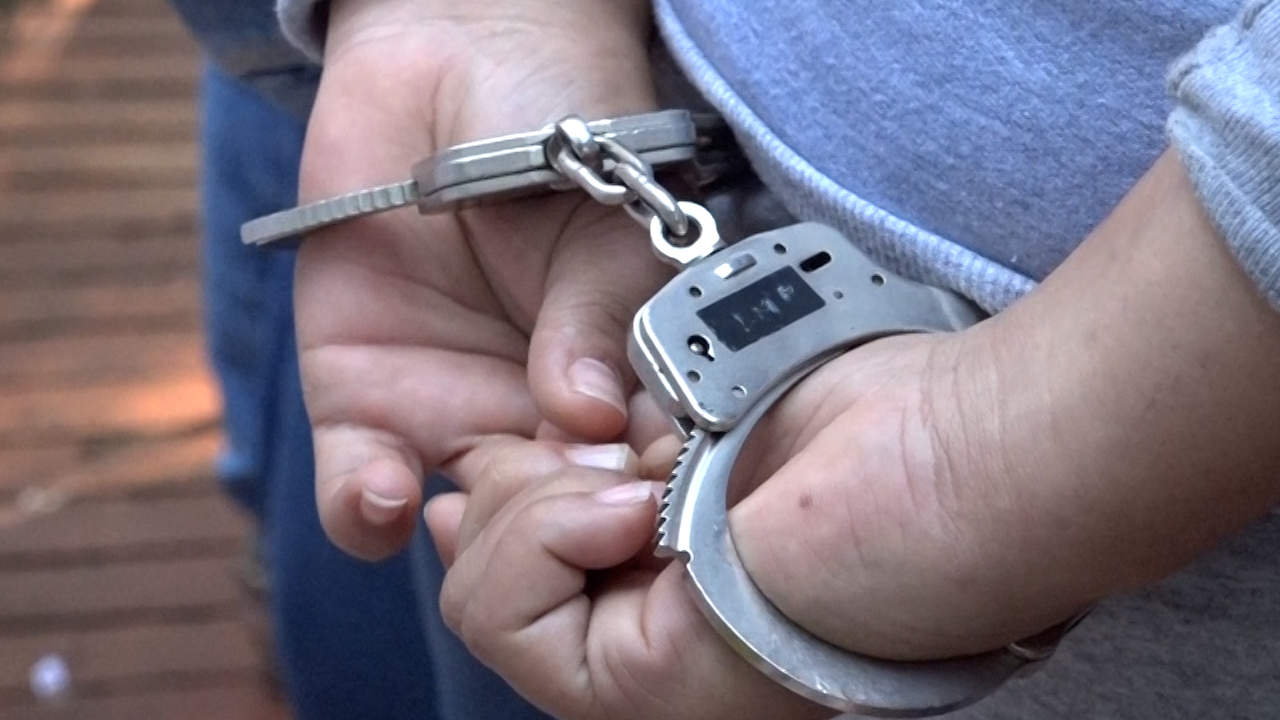 Policía