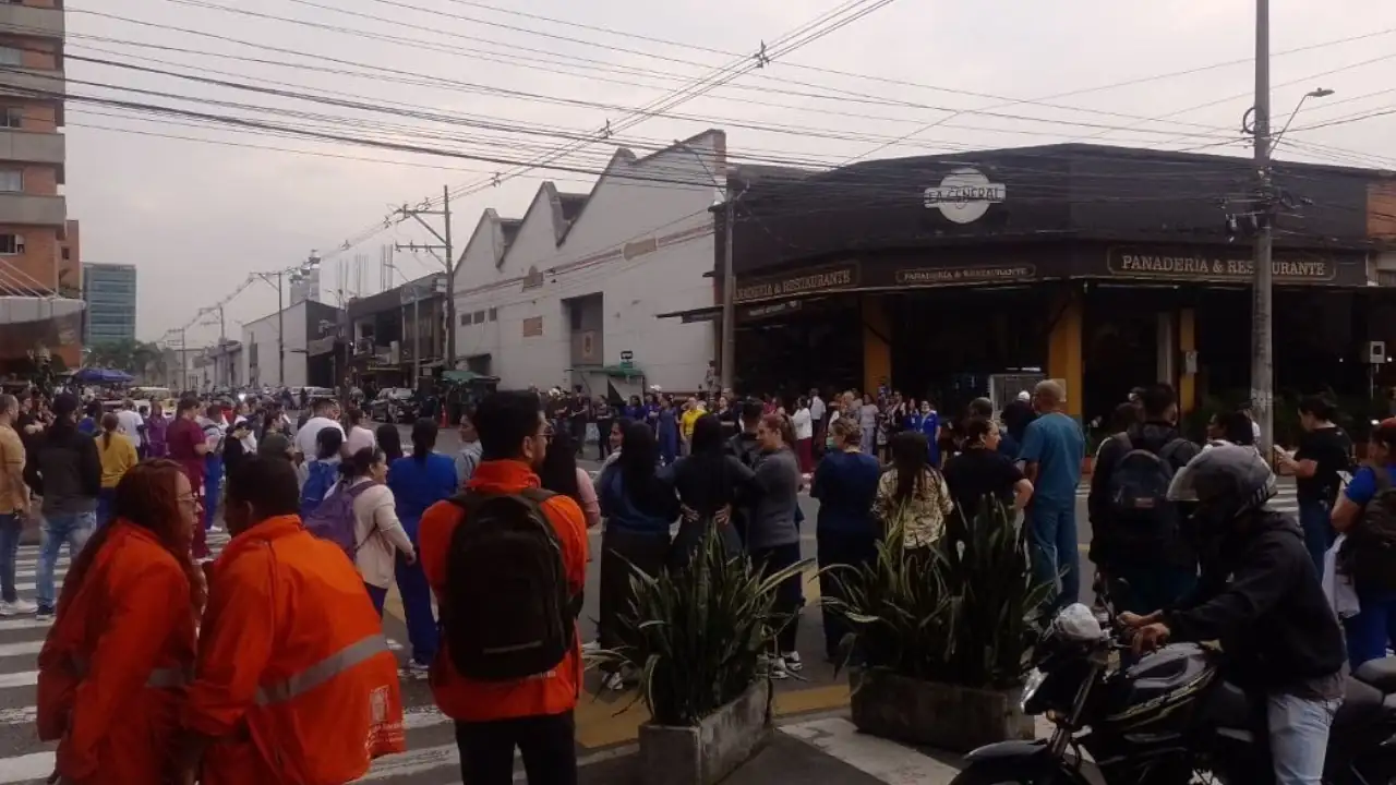 protesta-hospital-general-de-medellin