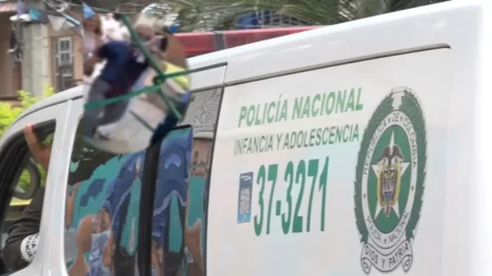 policia-patrulla-riña-Menor-discusión