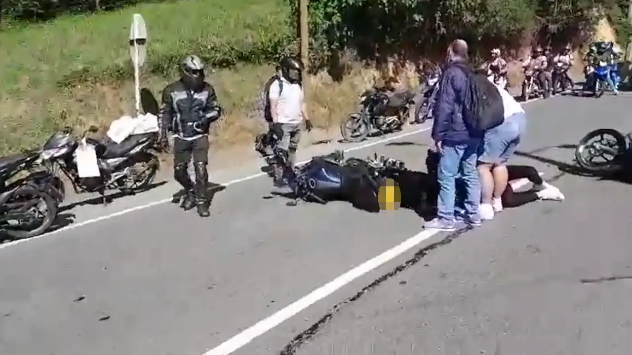 Llénese de paciencia: por accidente hay congestión vehicular en la autopista Medellín – Bogotá, a la altura del Retorno 7 - La Clarita