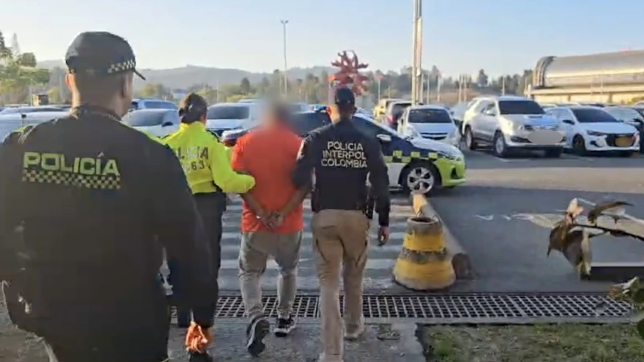 Panameño que al parecer usaba criptomonedas para lavar dinero producto del narcotráfico fue capturado en Rionegro 2 capturan-panameño-rionegro-uso-criptomonedas-lavar-dinero1