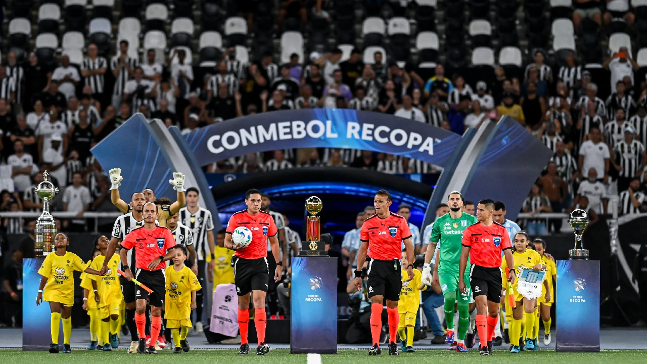 Sudamérica tiene nuevo rey, Racing de Argentina se quedó con la Recopa ante Botafogo en Brasil 1 racing-campeon-recopasudamericana-contra-botafogo4
