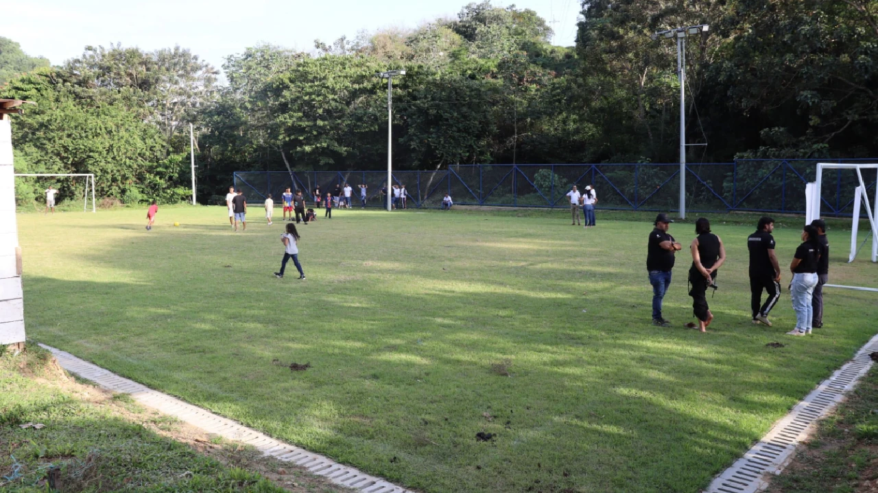 En tres barrios de Segovia más de 820 habitantes se beneficiaron de la renovación de espacios deportivos 2 renocacion-canchas-segovia-arisminig-escenarios-deportivos