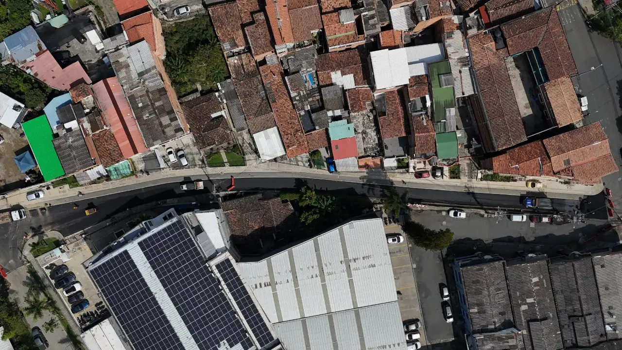 En La Estrella, la antigua vía férrea se convierte en un camino para peatones y ciclistas