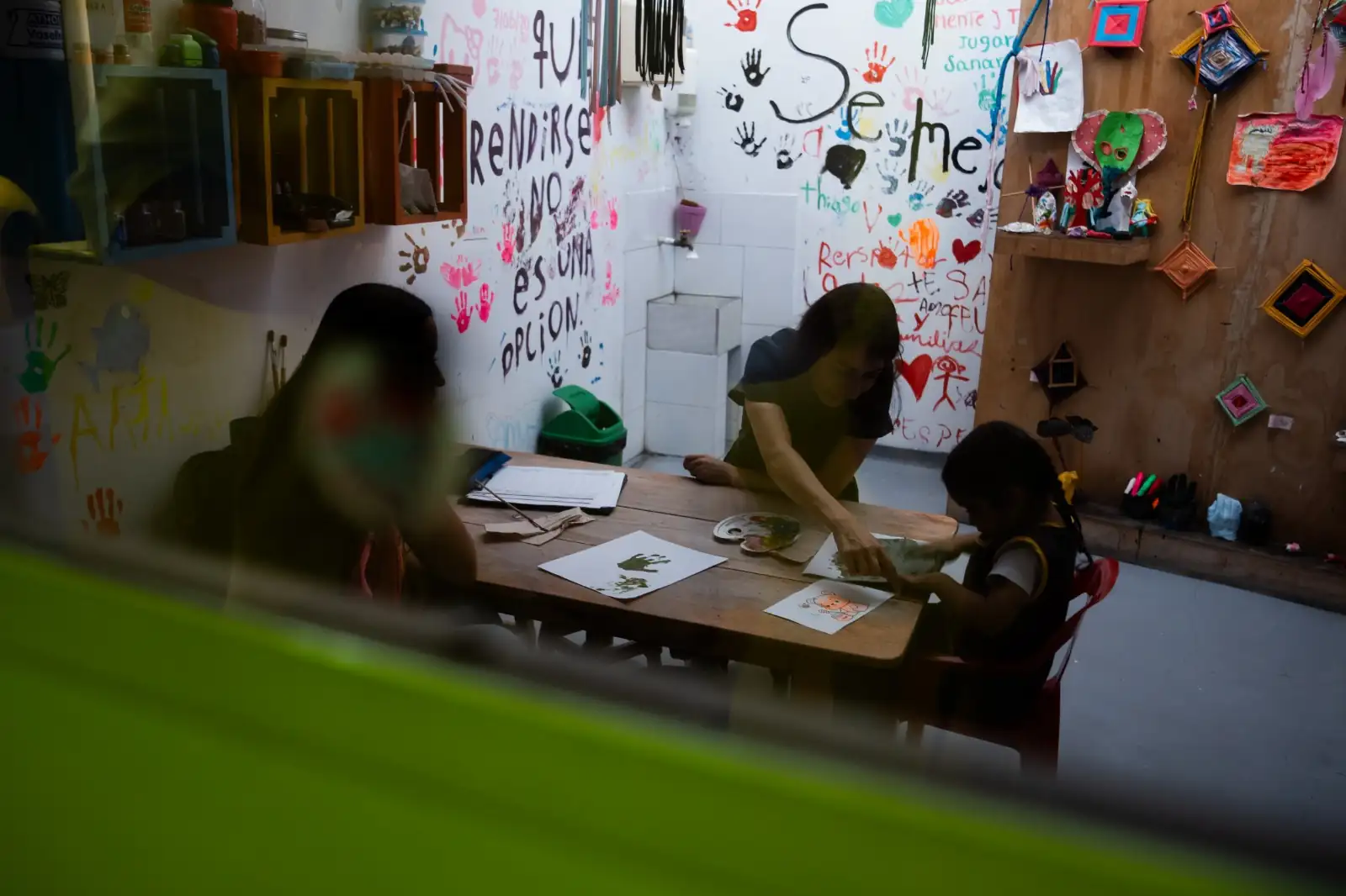 Alcaldía de Medellín acompaña en procesos terapéuticos a 92 menores víctimas de violencia sexual 1 Menores-Medellín-