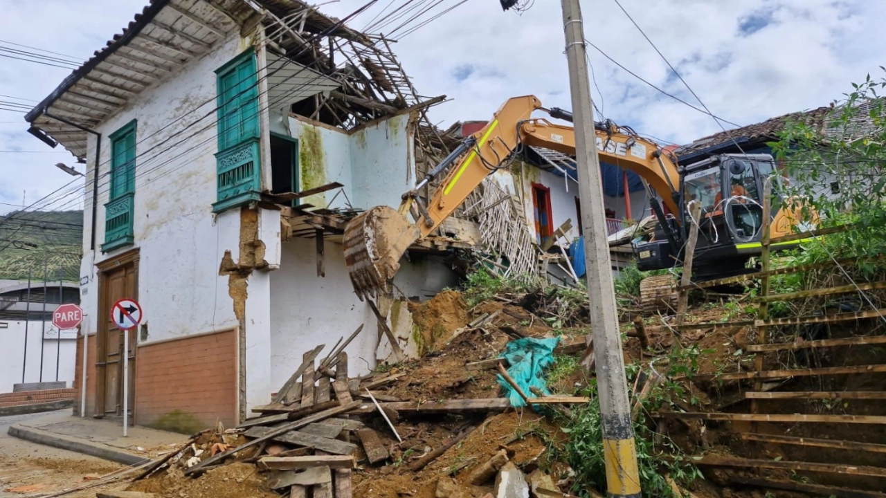 edificio-derrumbado-en-sonson-antioquia