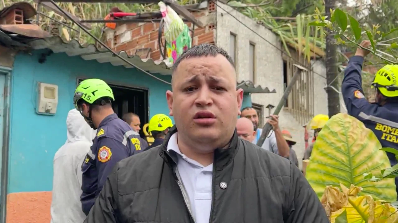 Tragedia en Itagüí: una casa quedó sepultada alud de tierra