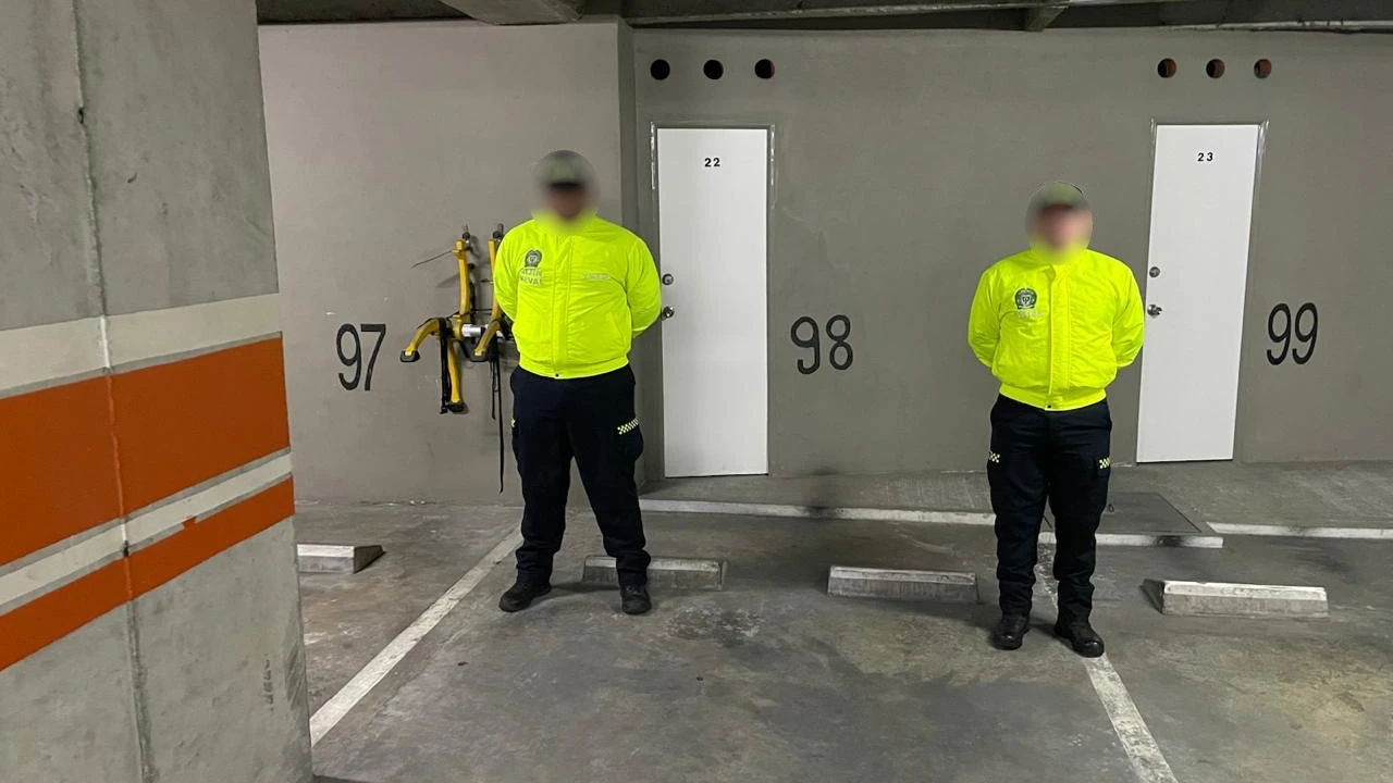 Cinco bienes en Medellín de alias ‘El Cebollero’ pasan a manos del Estado para reparar a víctimas del conflicto 3 bienes-incautados-aliascebollero-entrega-unidad-victimas2