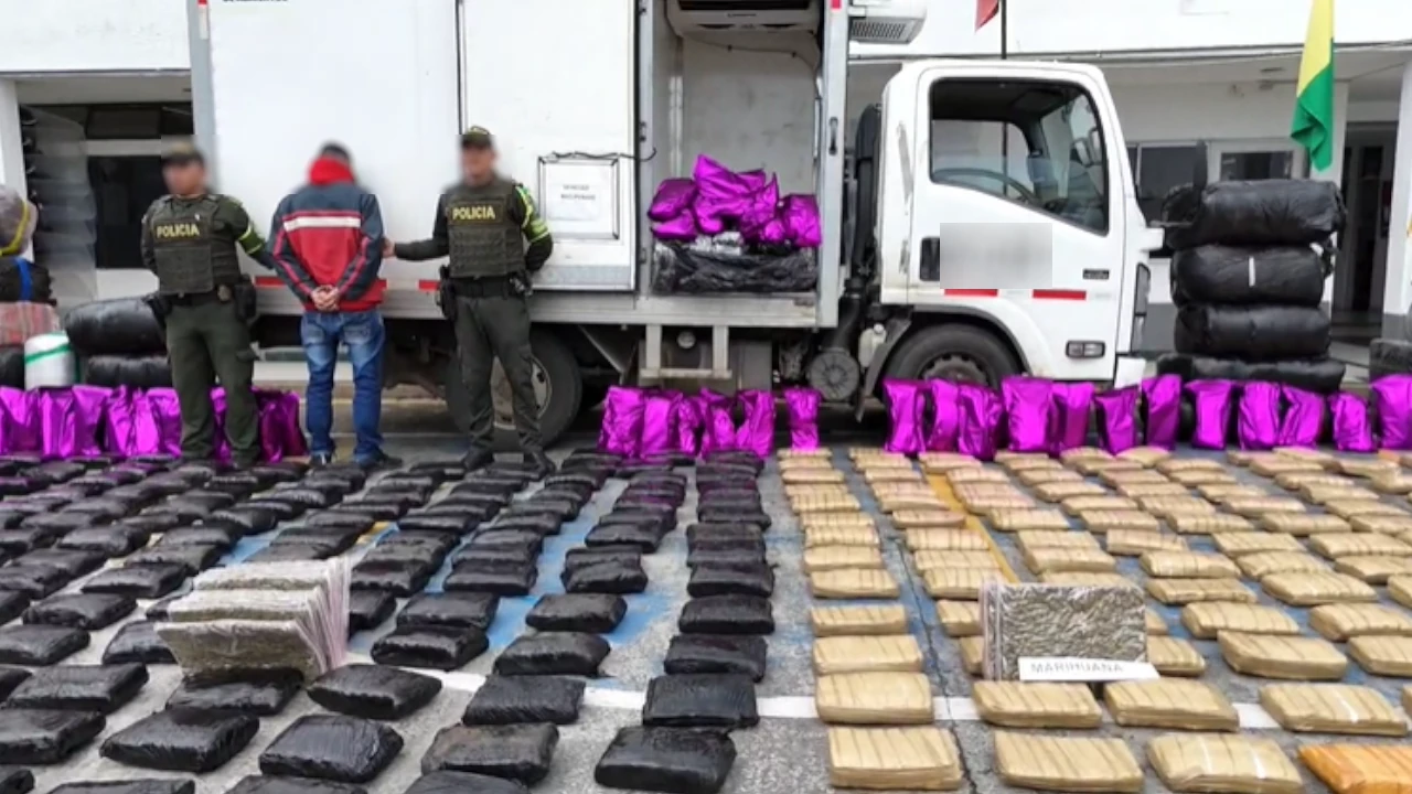 incautan-caldas-departamento-mil-ilos-marihuana-camion-robado2