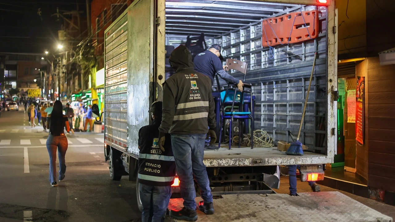 Incautan carro de comidas rápidas en Bello porque menor de edad trabajaba allí: resultados de megaoperativo 2 megaoperativo-bello-sellamiento-locales-inmovilizaciones