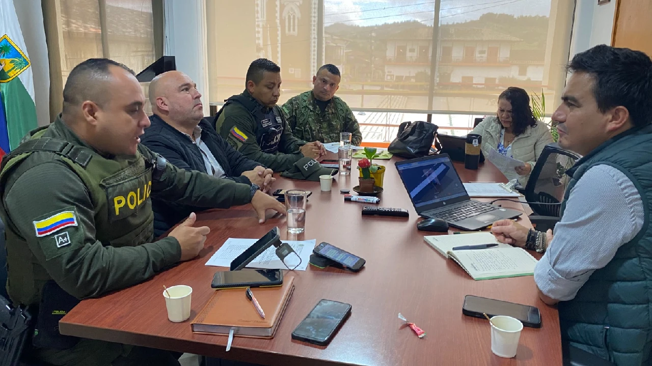 Abejorral refuerza su seguridad con capturas clave y llegada de nuevos uniformados de la policía 1 refuerzo-seguridad-municipio-abejorral1