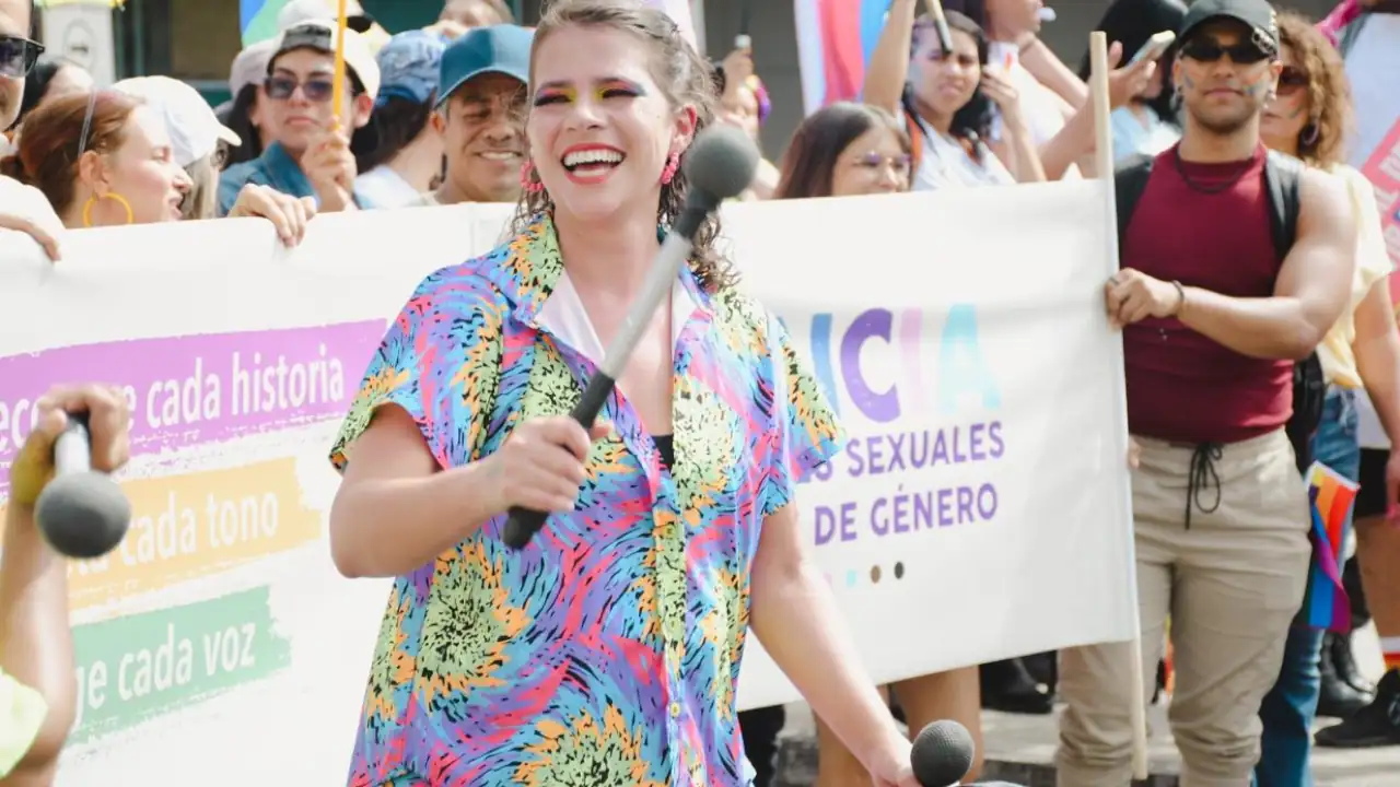 Más de 100 mil personas participaron en la marcha del Orgullo LGBTIQ+, en Medellín 2 Más de 100 mil personas participaron en la marcha del Orgullo LGBTIQ+, en Medellín