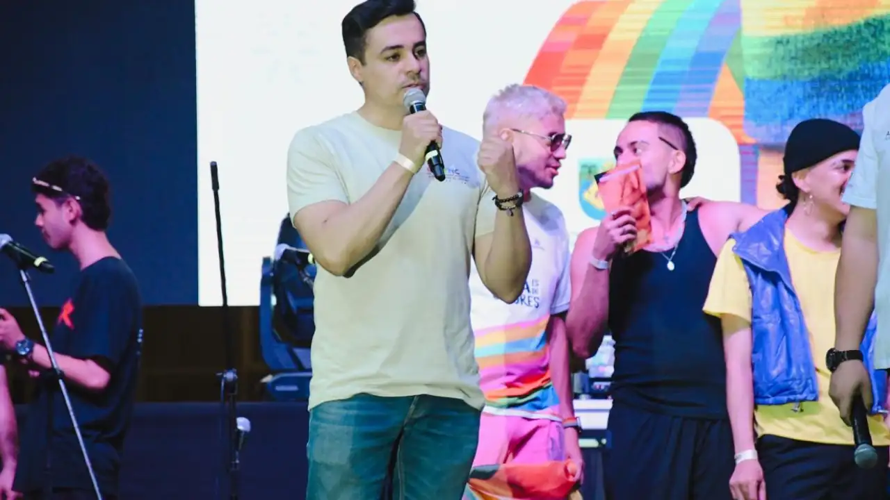 Más de 100 mil personas participaron en la marcha del Orgullo LGBTIQ+, en Medellín 4 Más de 100 mil personas participaron en la marcha del Orgullo LGBTIQ+, en Medellín