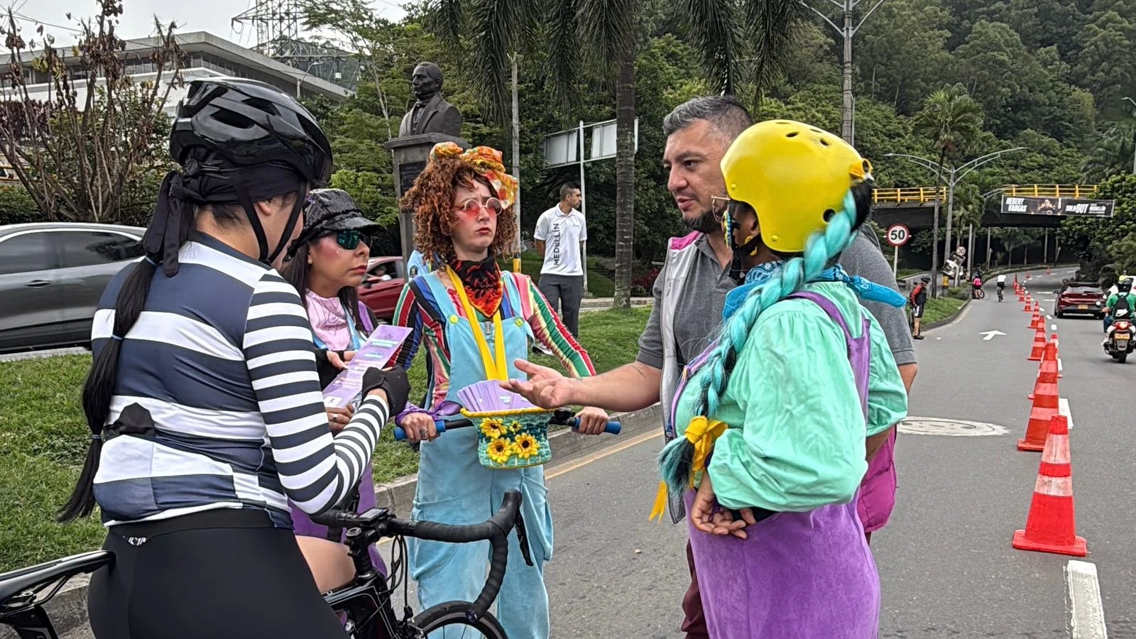 Medellín refuerza acciones para proteger a las mujeres en entornos deportivos 3 Entornos deportivos mujeres 3