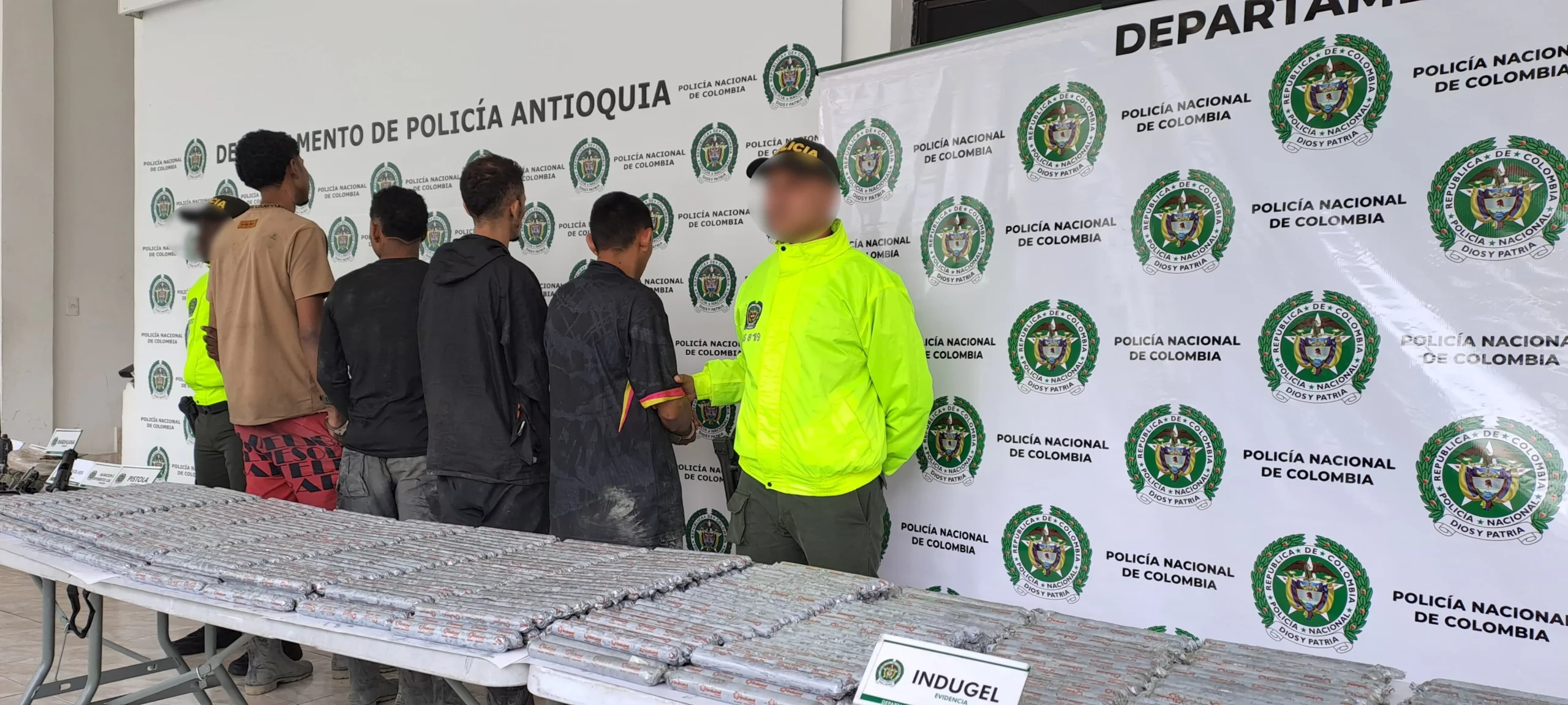 Golpe a la minería ilegal en Buriticá: recuperan zona estratégica, capturan a 4 personas y decomisan arsenal 1 Mineria ilegal Buritica 1 scaled