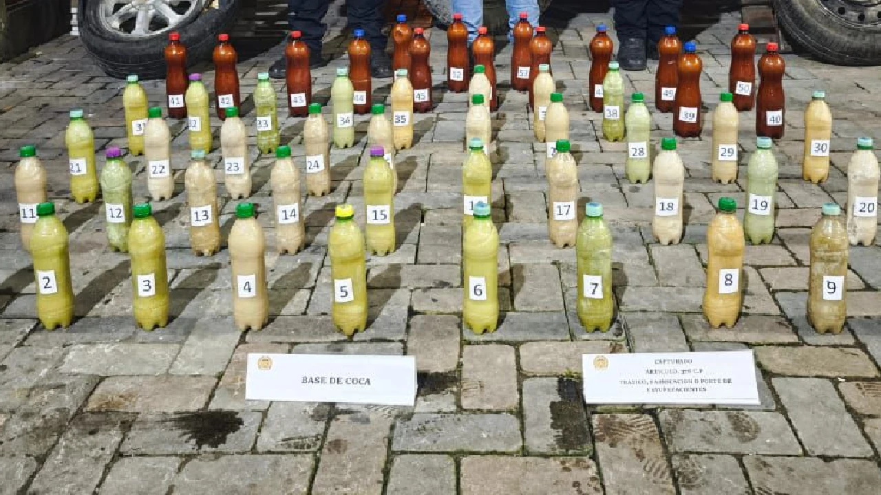 En Puerto Nare un hombre fue capturado por transportar 119 mil dosis de cocaína en botellas de gaseosa 2 capturan-hombre-puertonare-embases-llenos-cocaina2