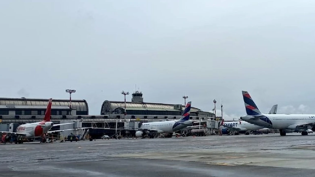 ¡Atentos! estos son los cierres programados en el aeropuerto de Rionegro por Feria Aeronáutica F-AIR 2025 3 cierres-parciales-aeropurto-rionegro-feria-aeronatica-internacional2