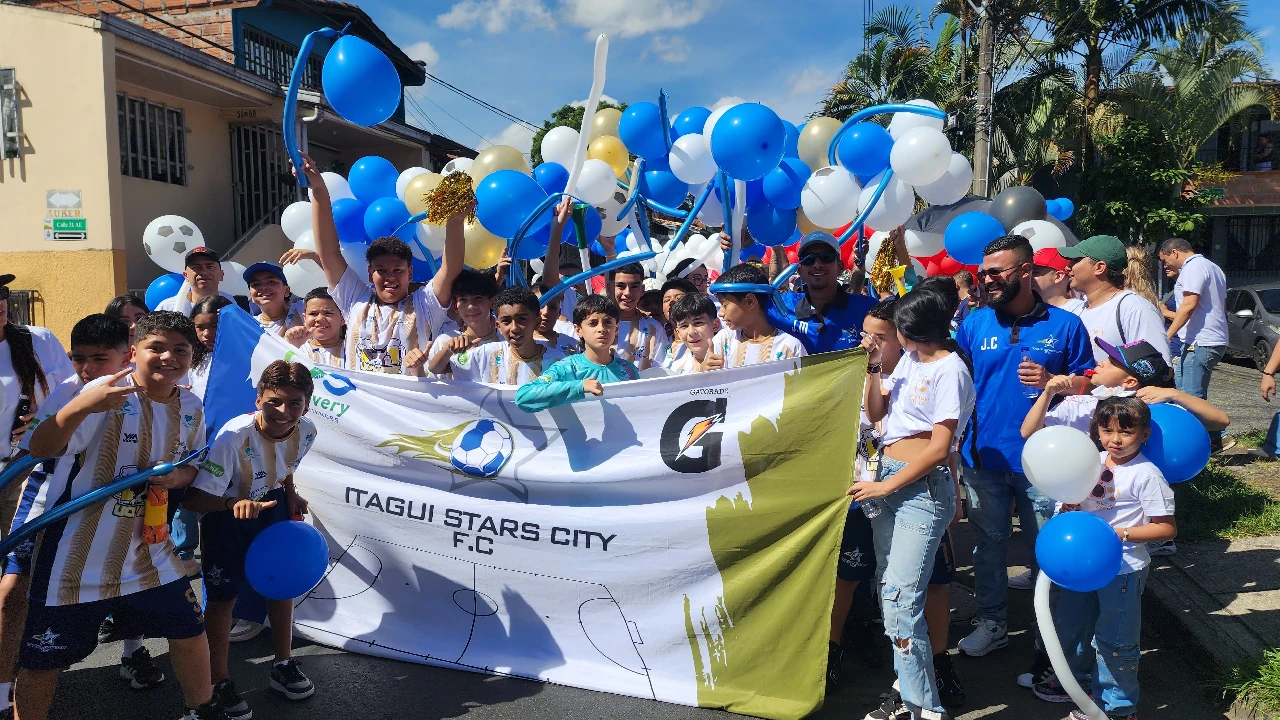 Itagüí vibra con récord de participación de deportistas en el Zonal Municipal del Babyfútbol 2025 2 inicio-zonal-municipal-itagui-babyfutbol-camino-festivalfestivales2