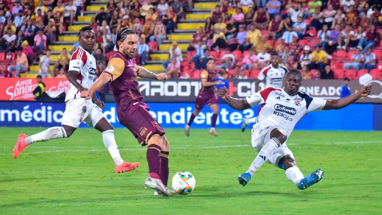 Tridente letal en Ibagué: Medellín fue 'poderoso' ante Tolima y lo derrotó en su propio estadio 1 medellin-derroto-tolima-ibague-cuadrangulares-finales-liga