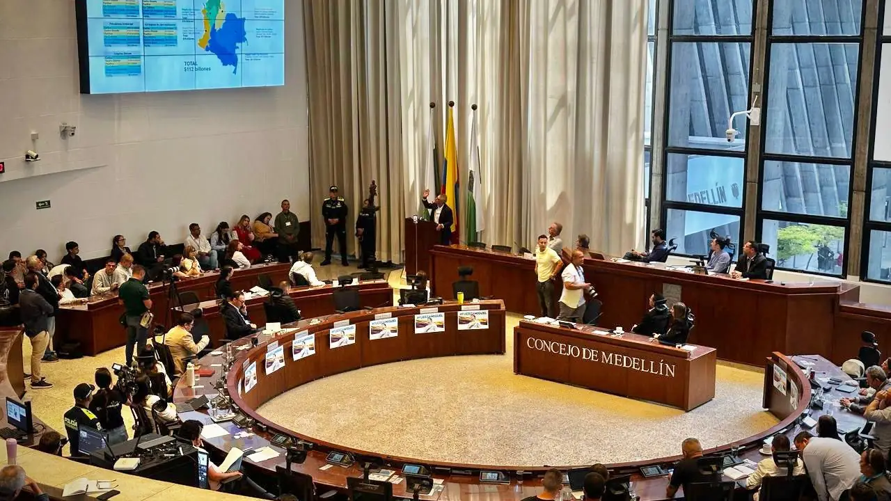 Gobernador plantea en Concejo de Medellín mayor autonomía fiscal para Antioquia 1 Gobernador plantea en Concejo de Medellín mayor autonomía fiscal para Antioquia