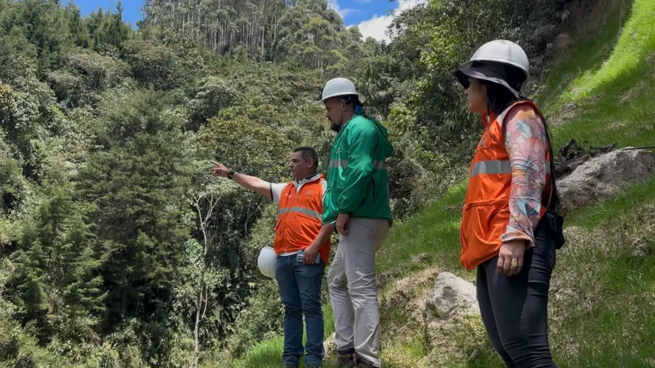 Alcaldía de Medellín continúa con las labores para la recuperación de acueductos en San Antonio de Prado