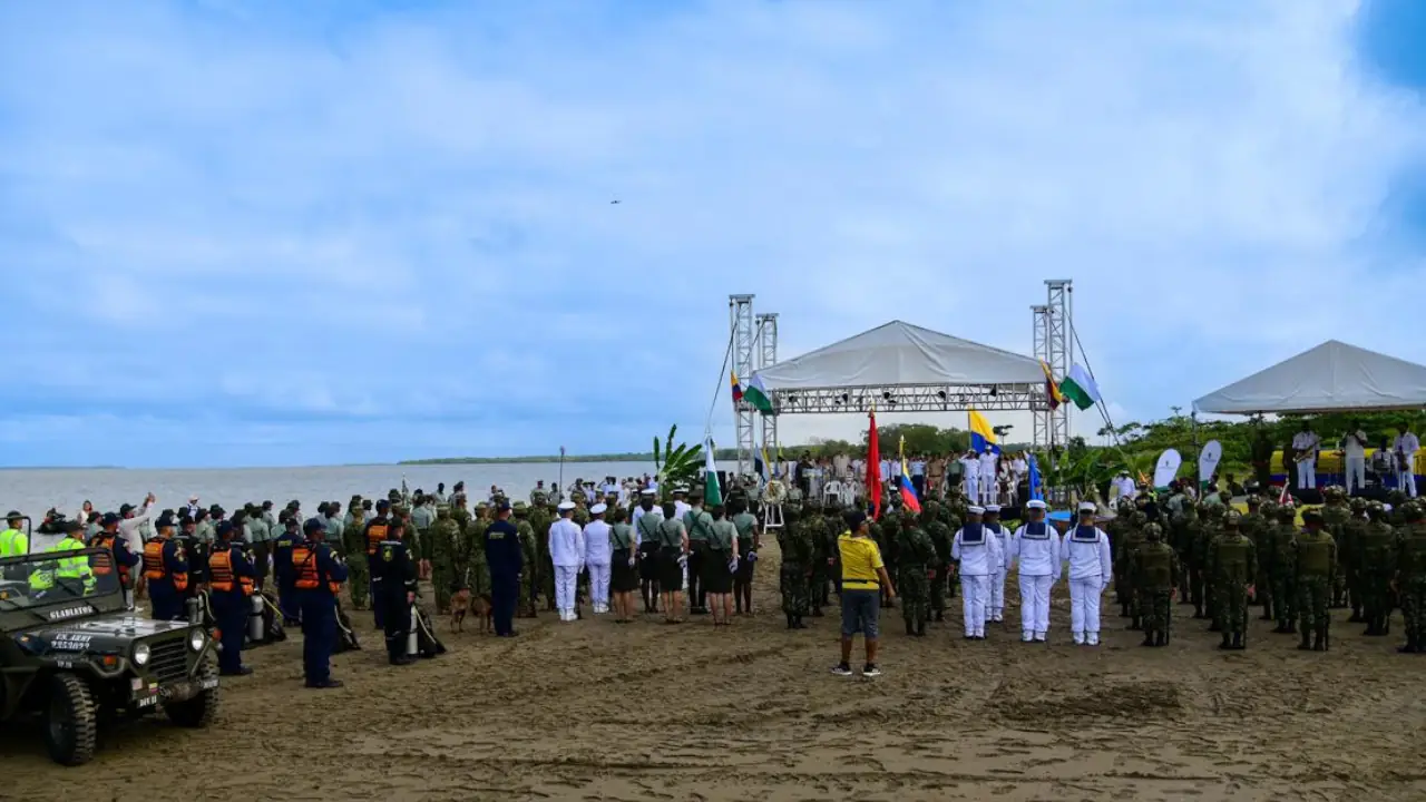 El mar de Antioquia fue protagonista en la conmemoración del 20 de Julio 8 El mar de Antioquia fue protagonista en la conmemoración del 20 de Julio
