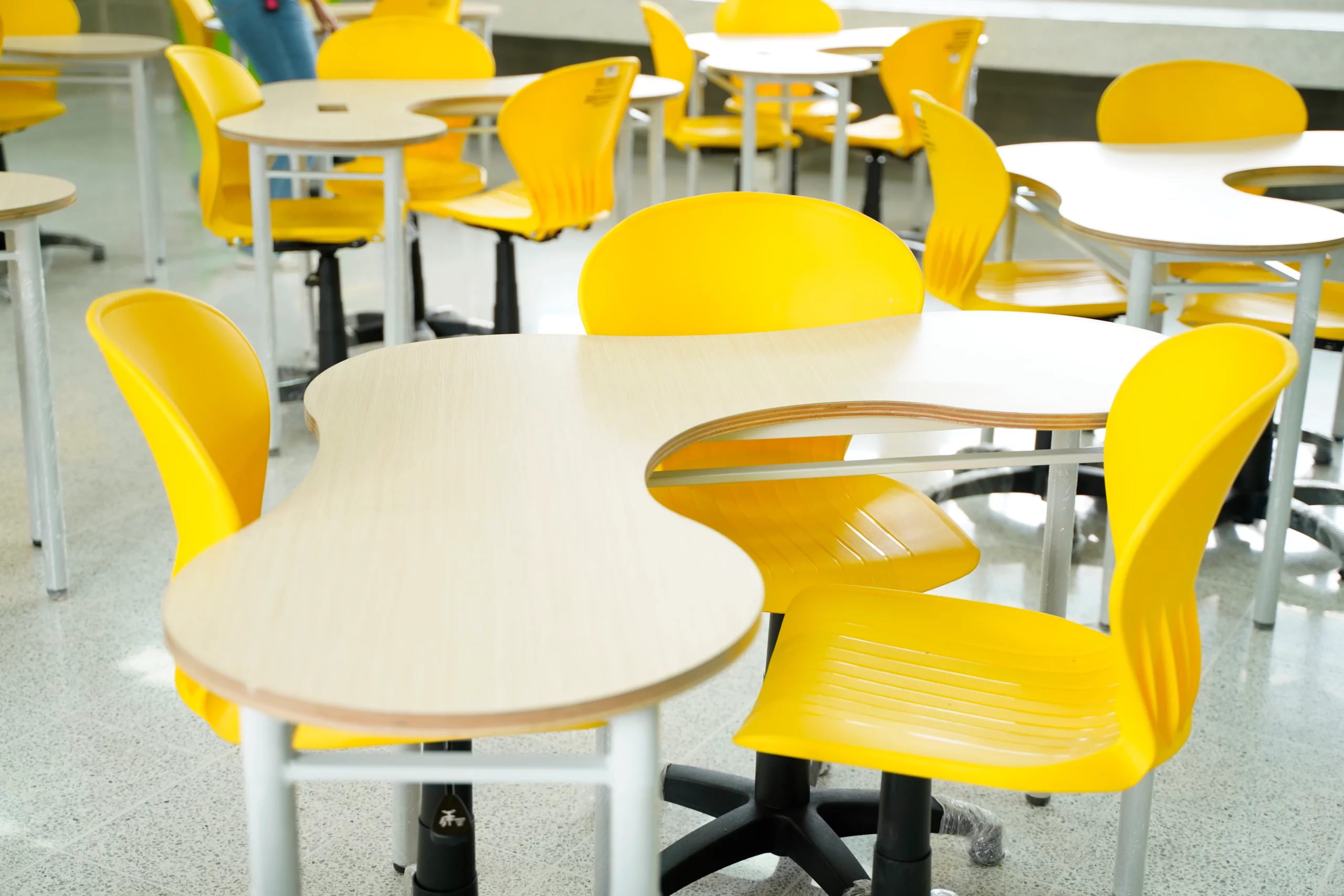 Bello fortalece sus instituciones educativas con dotación histórica 2 Colegios-bello.webp