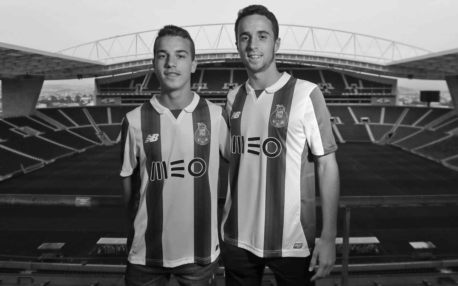 Diogo Jota, futbolista del Liverpool murió en accidente junto a su hermano: el carro quedó hecho cenizas 4 HERMANOS JOTA