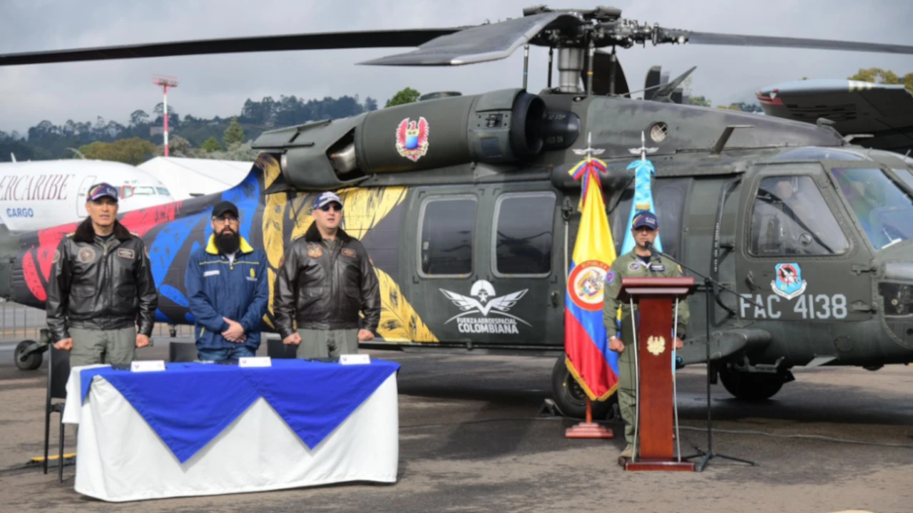 Gobierno anuncia la compra de helicópteros Firehawk para atender emergencias e incendios forestales 1 UNGRD