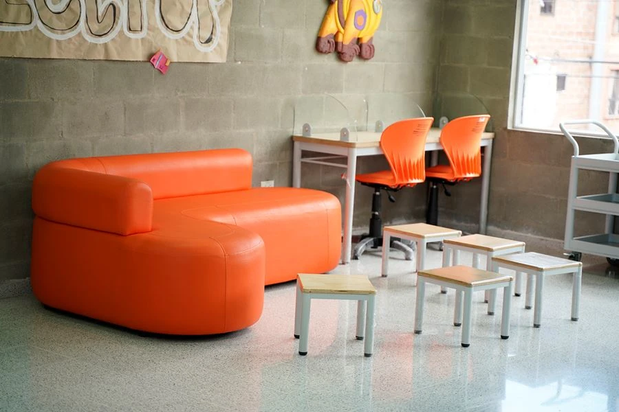 Bello fortalece sus instituciones educativas con dotación histórica 1 dotación-escolar-Bello