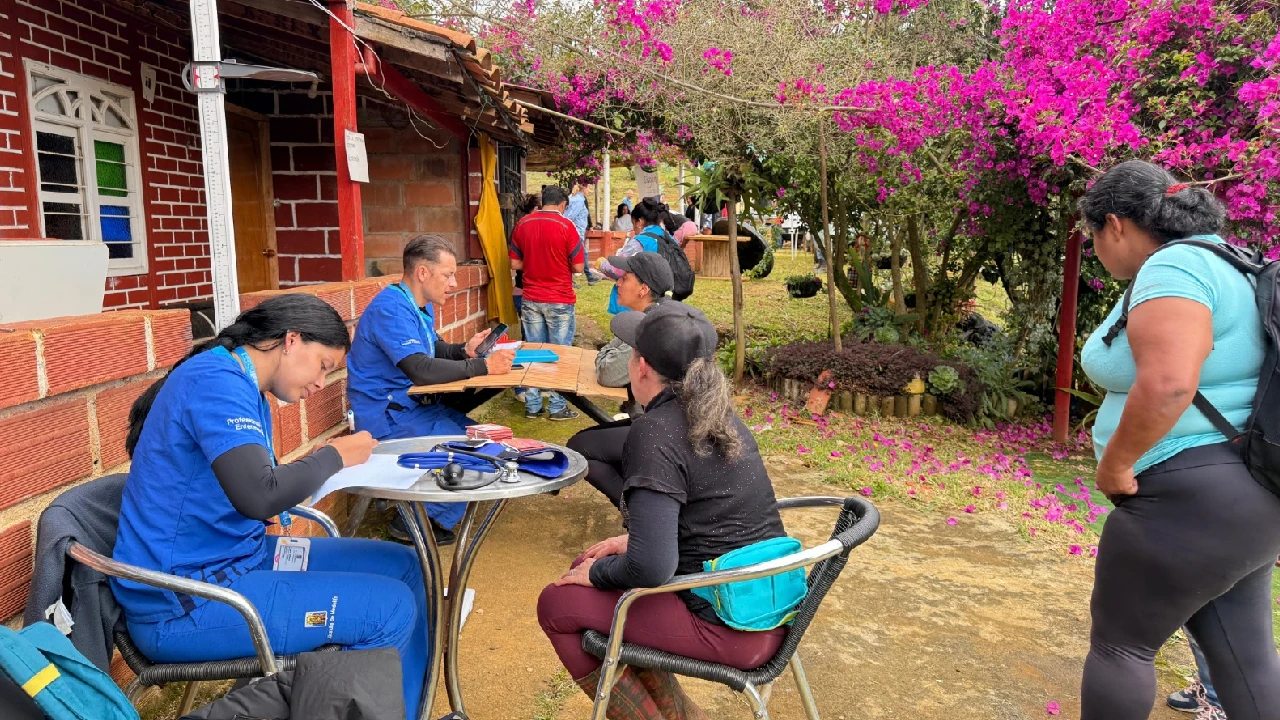 Ferias que transforman: Medellín multiplica la atención y brinda más oportunidades en sus corregimientos 2 ferias-oporunidades-corregimientos-medellin1
