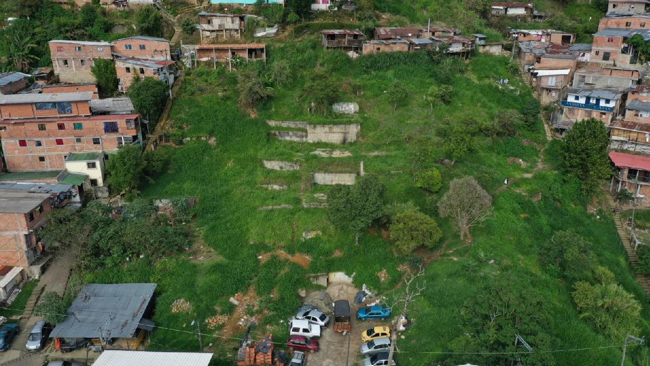 planes-construccion-megacolegio-medellin-manrique