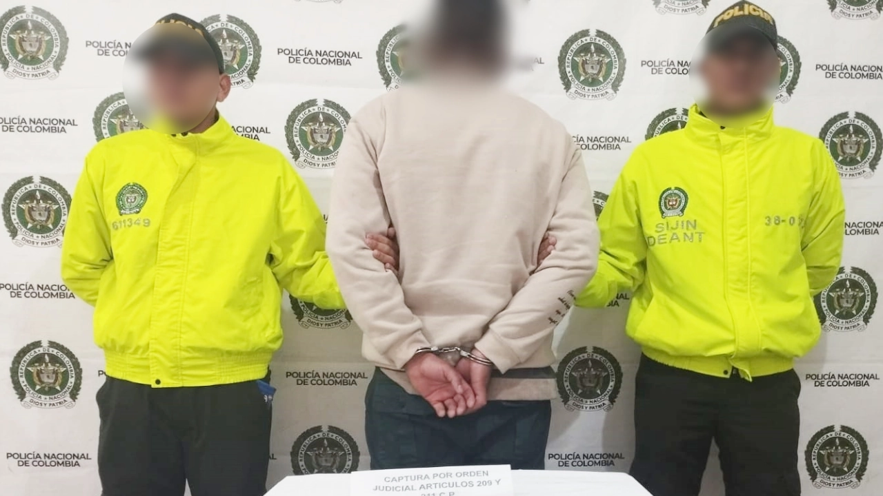 ¡Con los niños NO! Autoridades capturan a un hombre acusado de abusar de su hija de 4 años 1 ¡Con los niños NO! Autoridades capturan a un hombre acusado de abusar de su hija de 4 años
