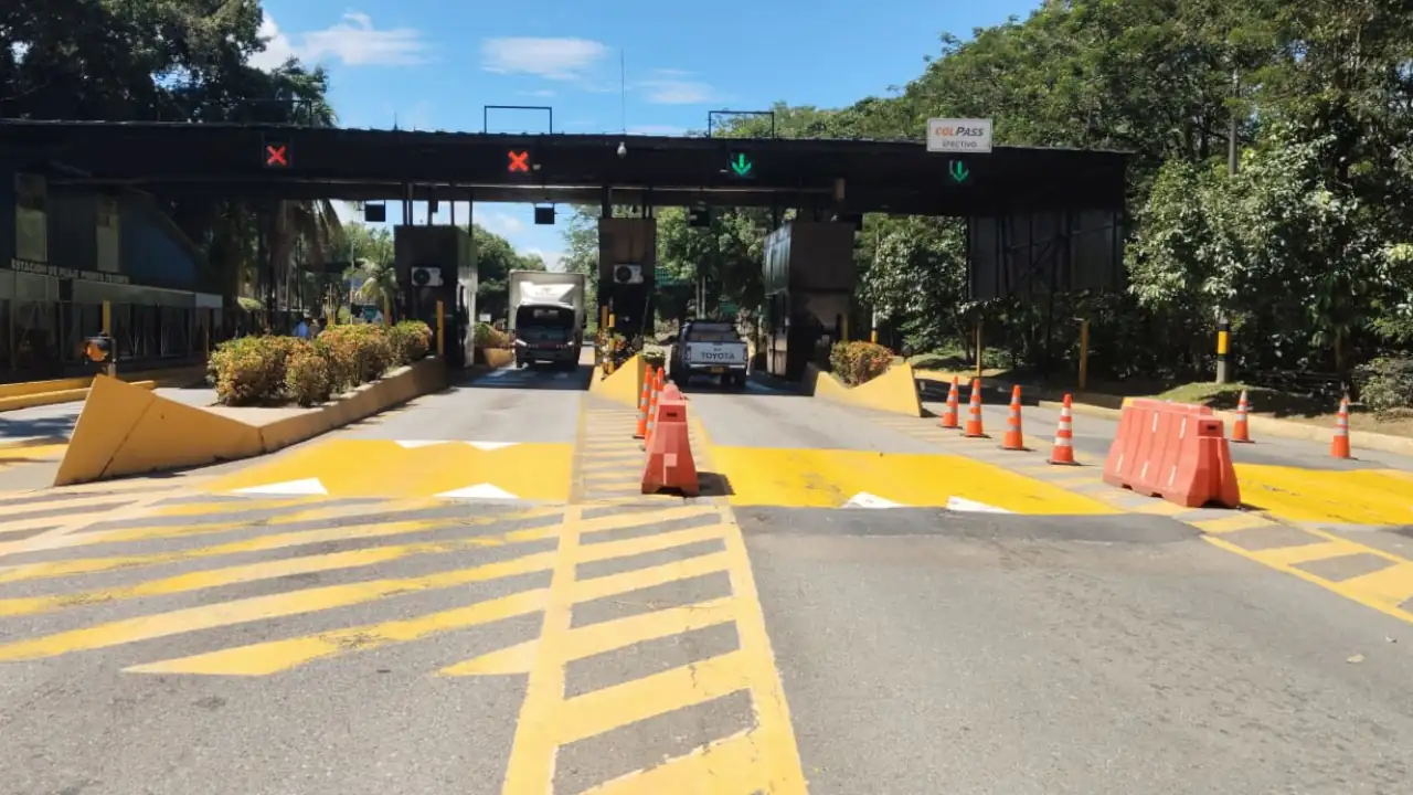 ¡Atención! Peajes en Cocorná y Puerto Triunfo vuelven a operar tras manifestación por falta de inversión