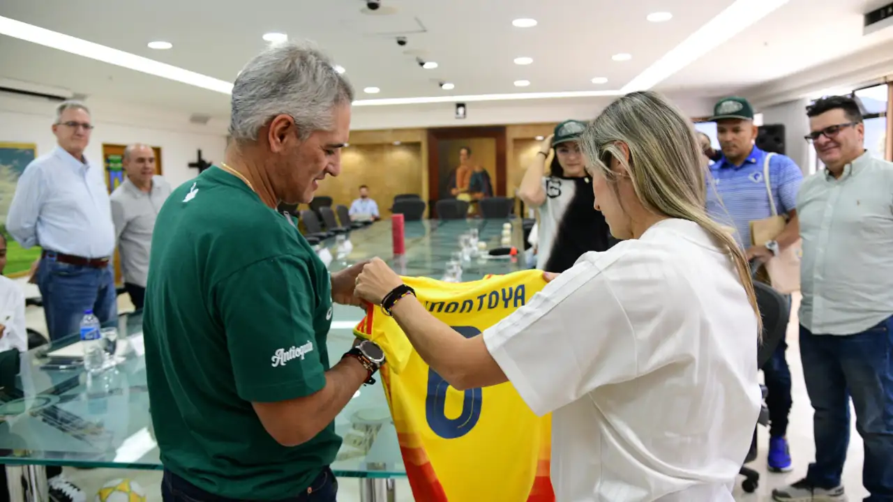 Gobernación de Antioquia homenajea a jugadoras de la Selección Femenina de Fútbol de Colombia 1 Gobernación de Antioquia homenajea a jugadoras de la Selección Femenina de Fútbol de Colombia